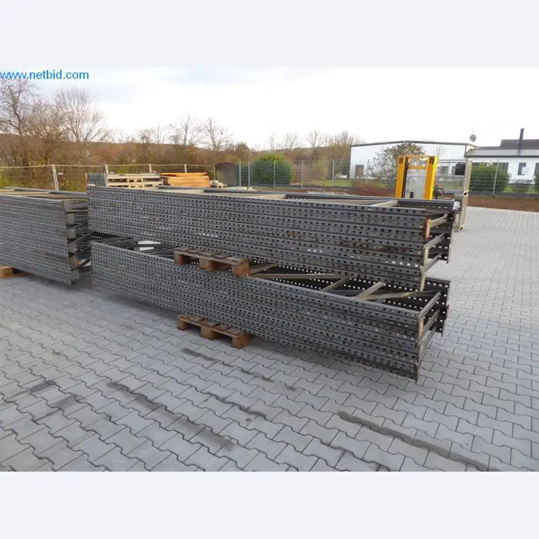Baumaschinen, Nutzfahrzeuge, PKW, Anhänger und sonstige Handgeräte -4