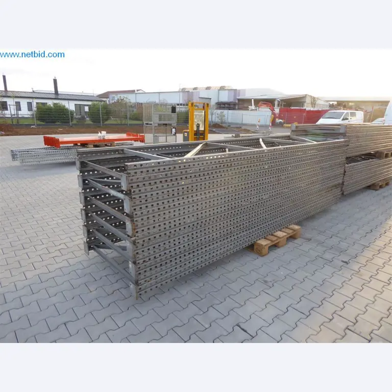 Baumaschinen, Nutzfahrzeuge, PKW, Anhänger und sonstige Handgeräte -6