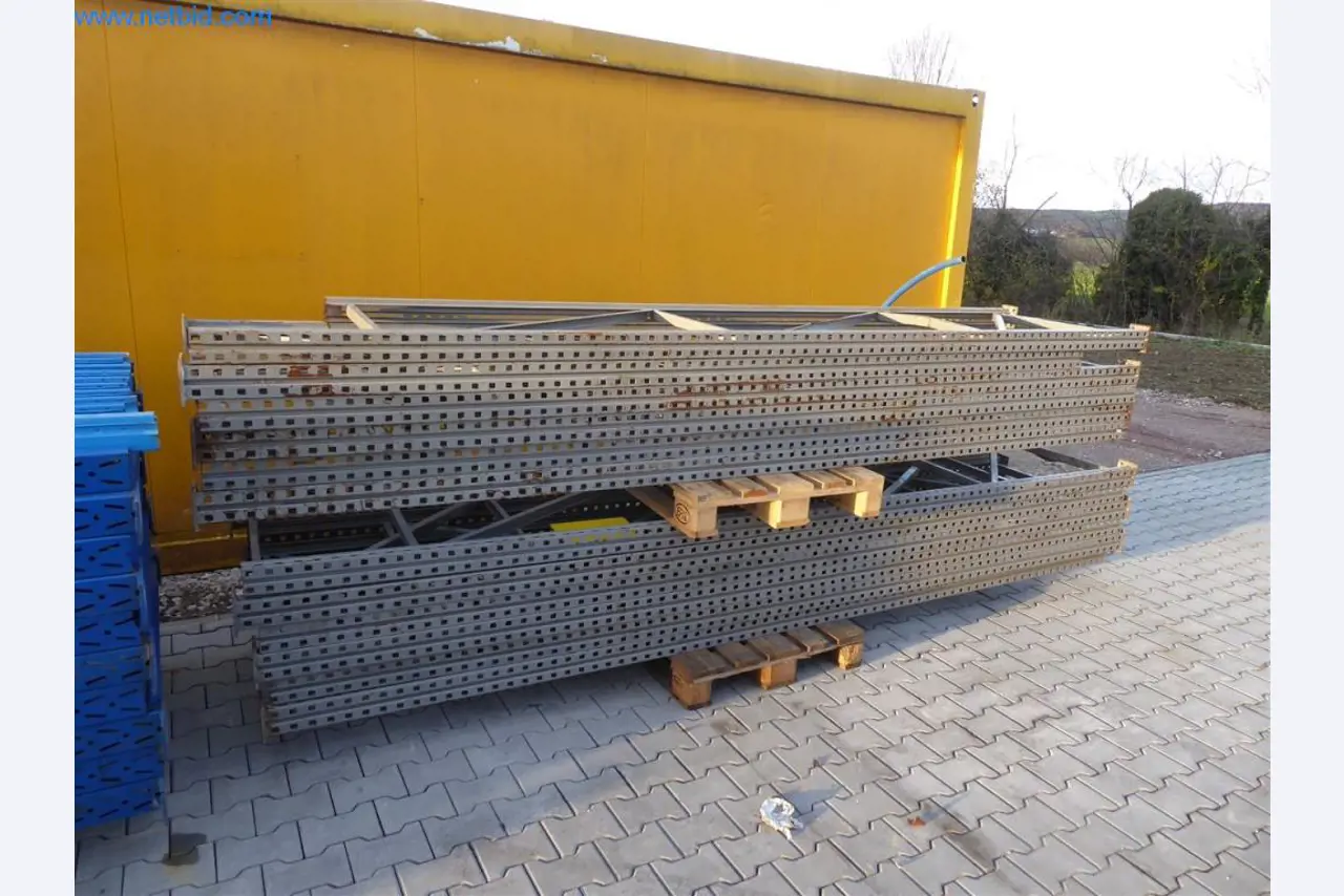 Baumaschinen, Nutzfahrzeuge, PKW, Anhänger und sonstige Handgeräte -9