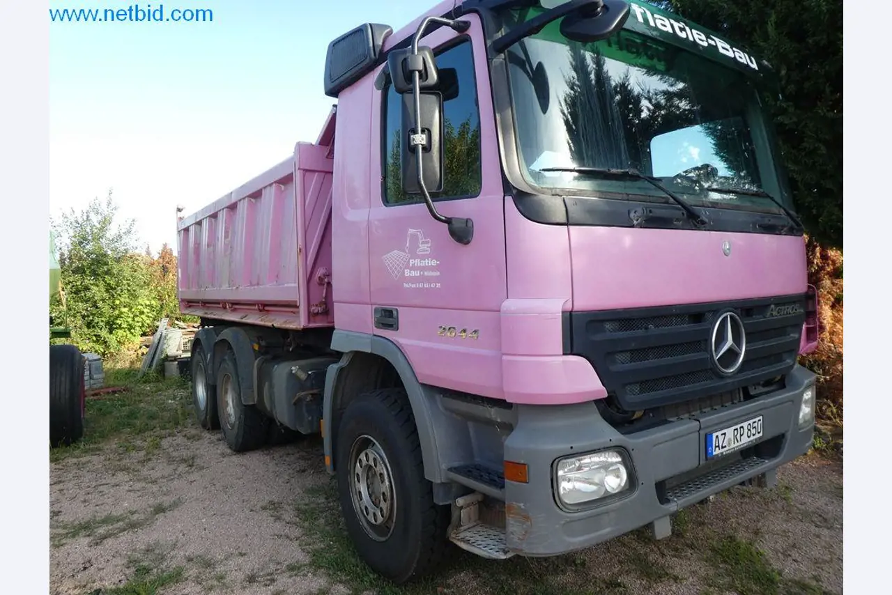 Baumaschinen, Nutzfahrzeuge, PKW, Anhänger und sonstige Handgeräte -1