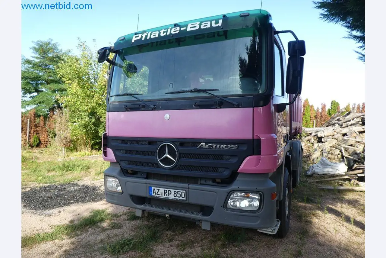 Baumaschinen, Nutzfahrzeuge, PKW, Anhänger und sonstige Handgeräte -2