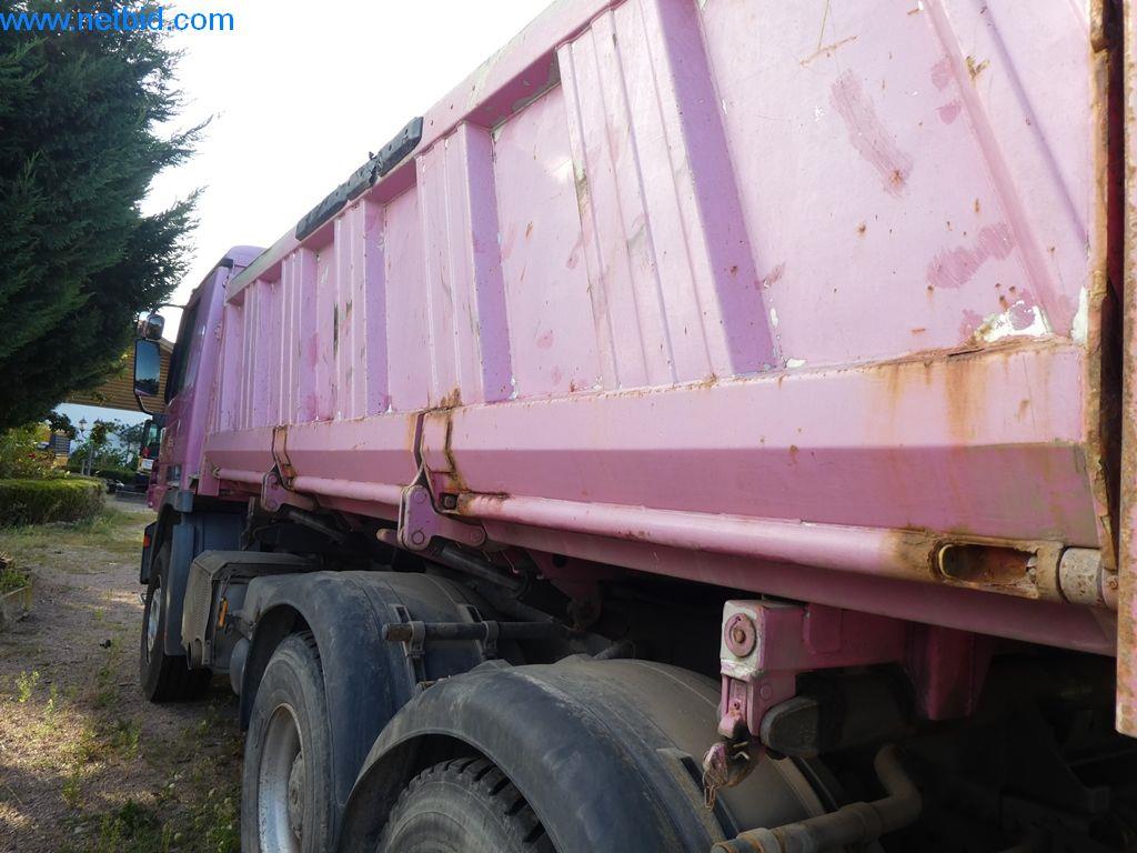 Maszyny budowlane, pojazdy użytkowe, samochody, przyczepy i inne narzędzia ręczne-9