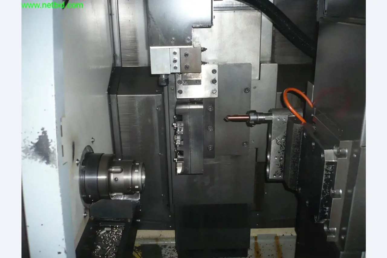 Máquinas para a produção de peças torneadas de precisão-2