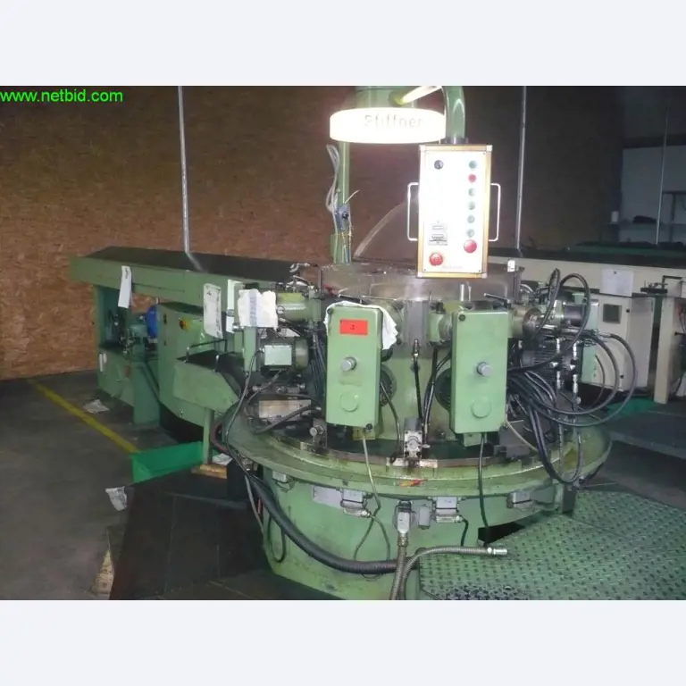 Máquinas para la fabricación de piezas torneadas de precisión-1