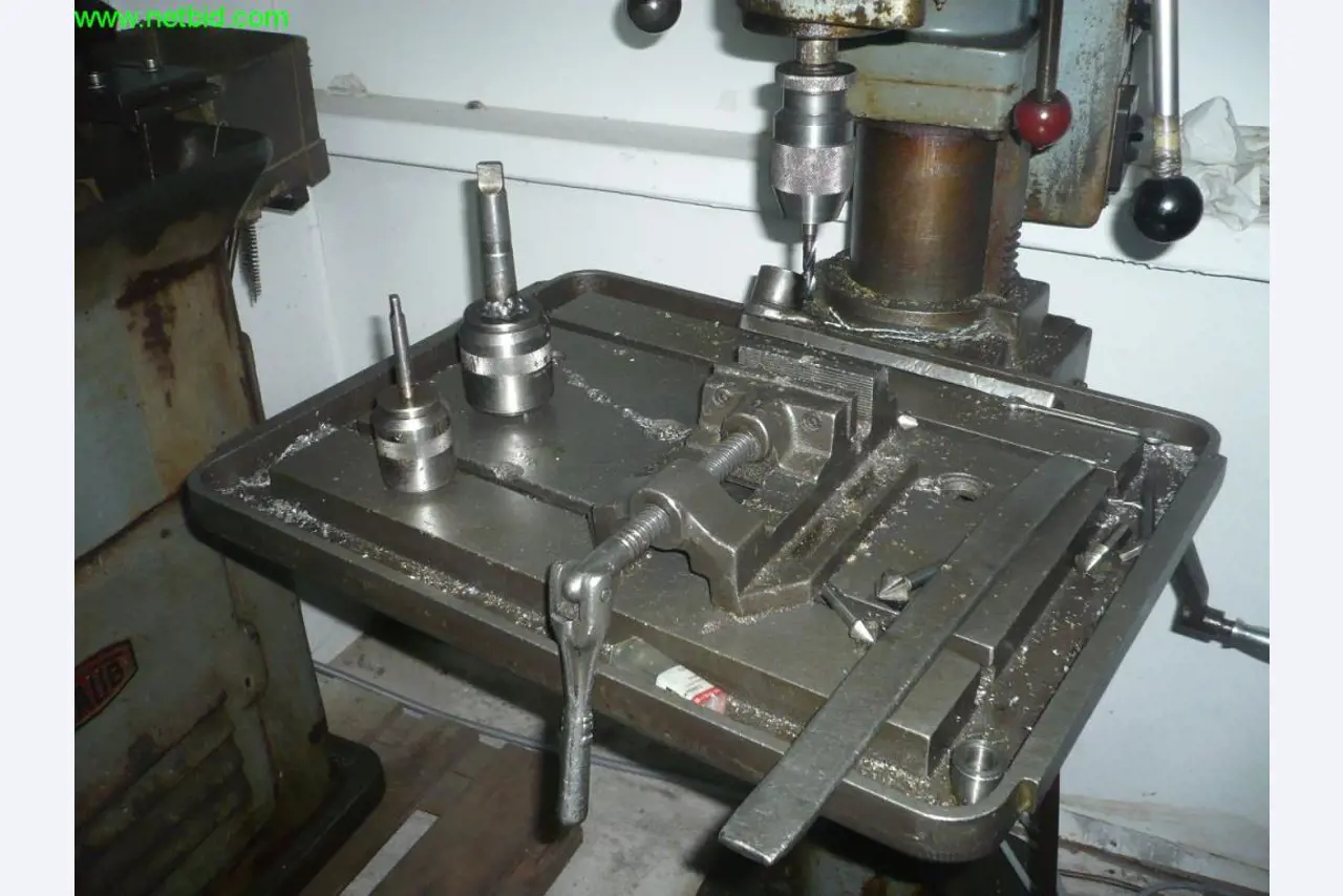 Máquinas para la fabricación de piezas torneadas de precisión-2