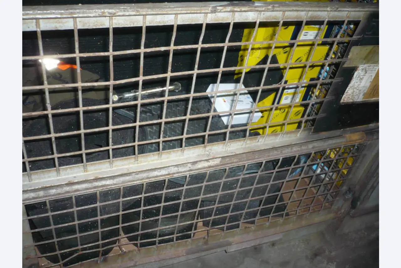 1 equipamento de fixação da carga, 63 correntes de amarração-5