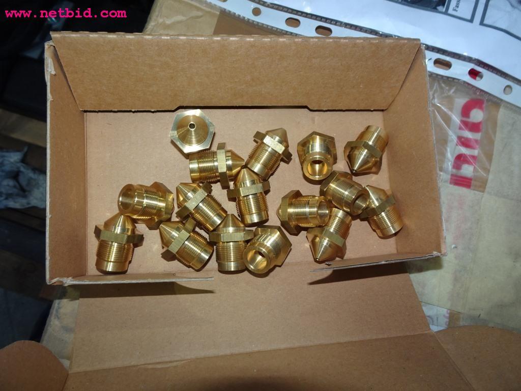 Veículos e equipamento operacional bem conservado-12