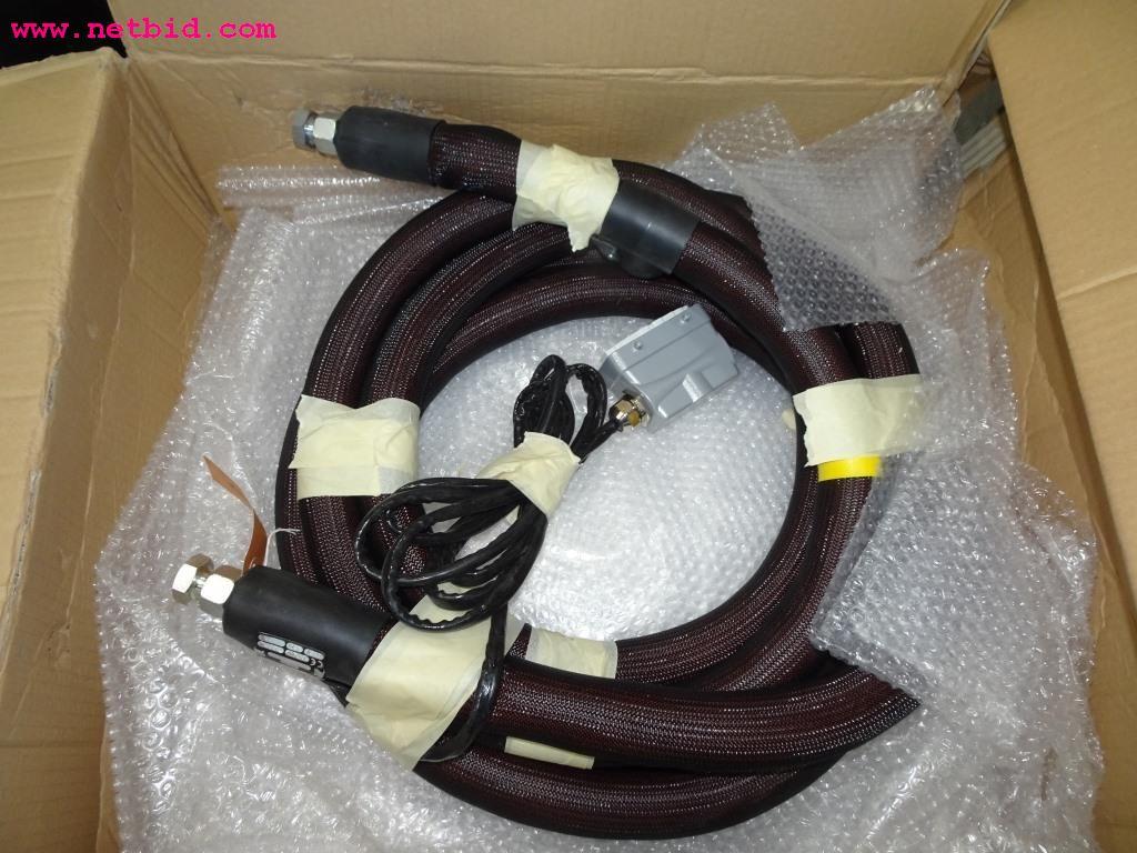 Veículos e equipamento operacional bem conservado-3