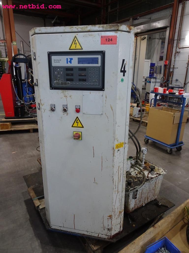 Veículos e equipamento operacional bem conservado-3