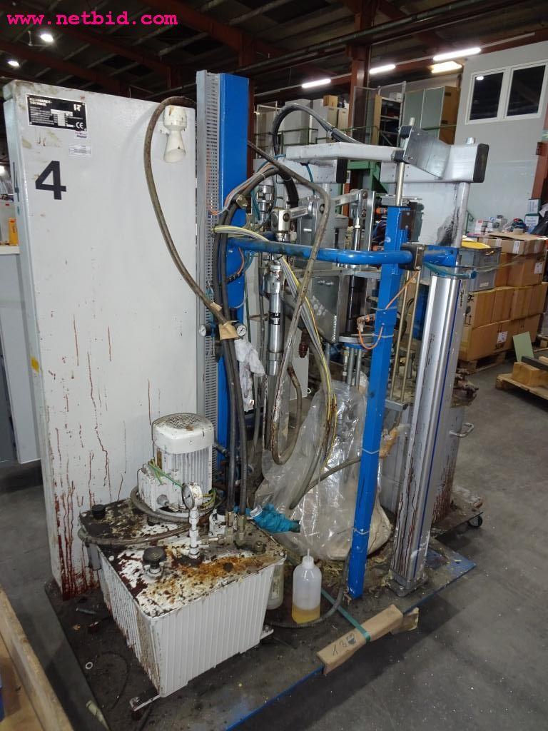 Veículos e equipamento operacional bem conservado-5