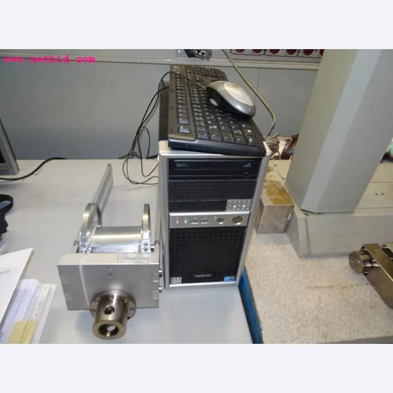 Veículos e equipamento operacional bem conservado-4