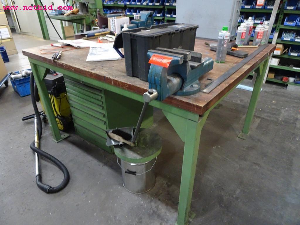 Vozila in dobro vzdrževana delovna oprema-8