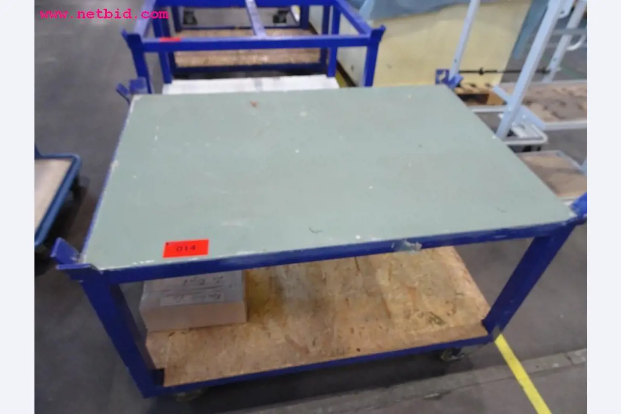 Pojazdy i dobrze utrzymany sprzęt operacyjny-2