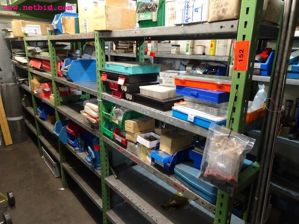 Vehículos y equipos de empresa en buen estado-1