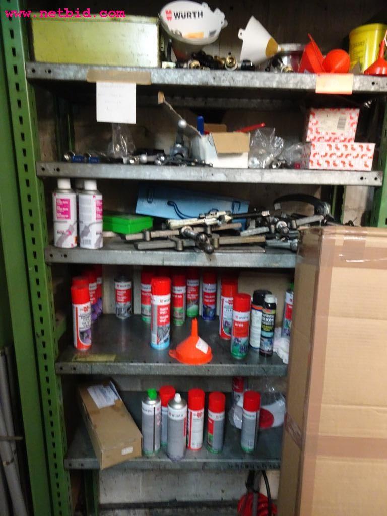 Vehículos y equipos de empresa en buen estado-8