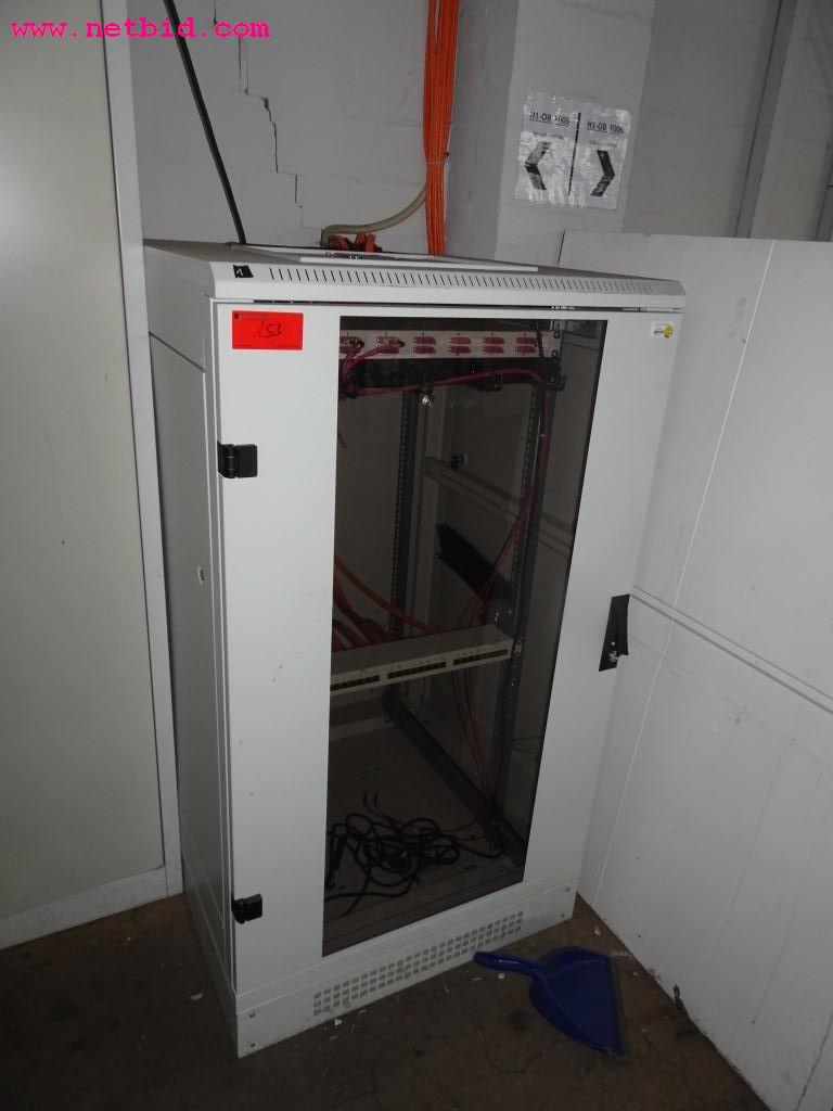 Veículos e equipamento operacional bem conservado-10