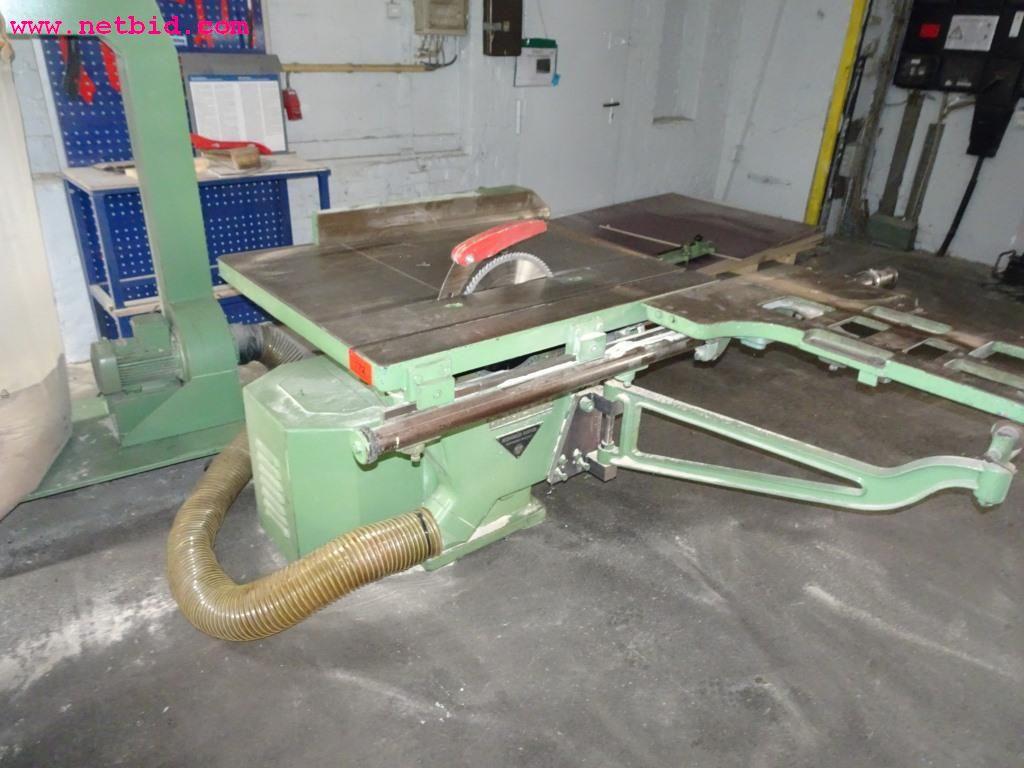 Veículos e equipamento operacional bem conservado-2