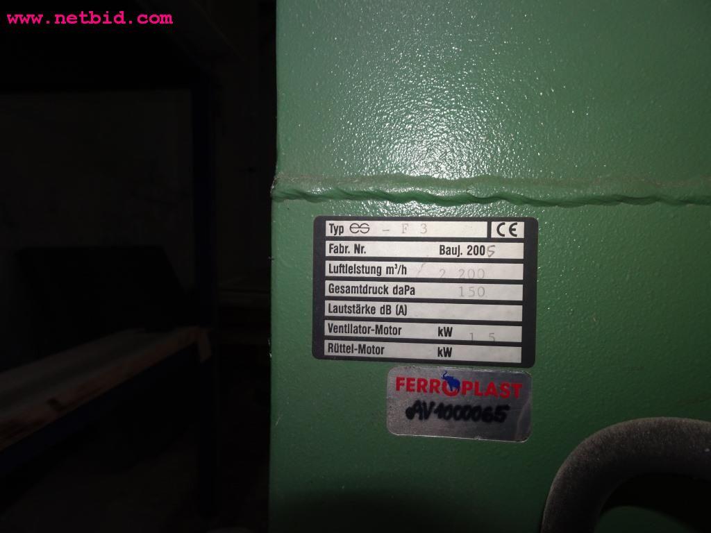 Veículos e equipamento operacional bem conservado-5