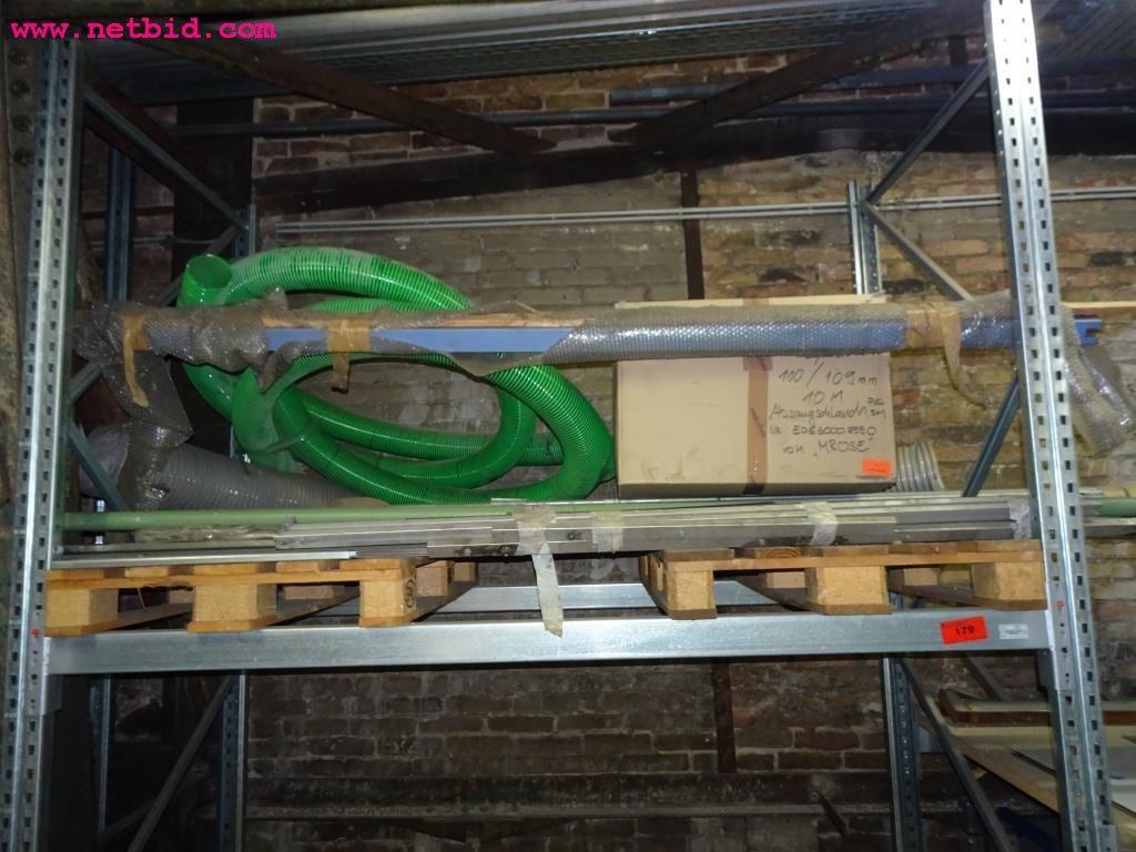 Veículos e equipamento operacional bem conservado-4