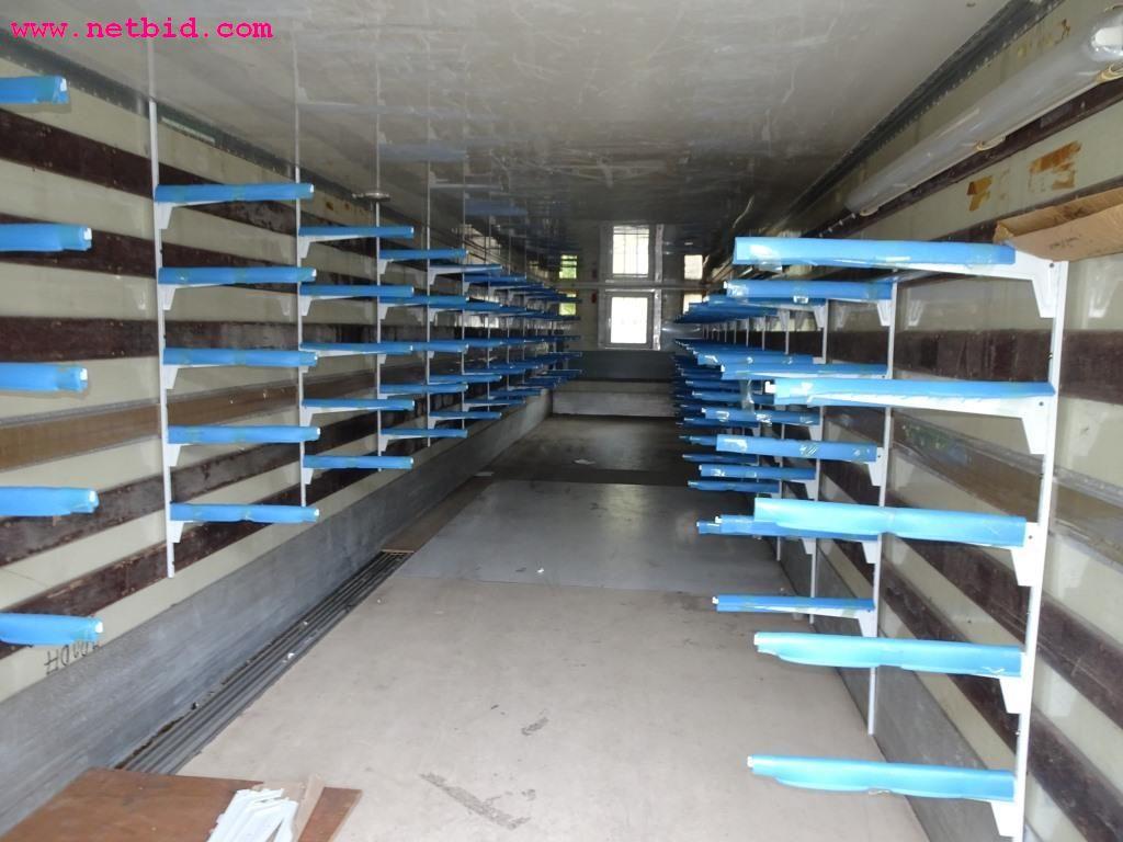 Veículos e equipamento operacional bem conservado-3