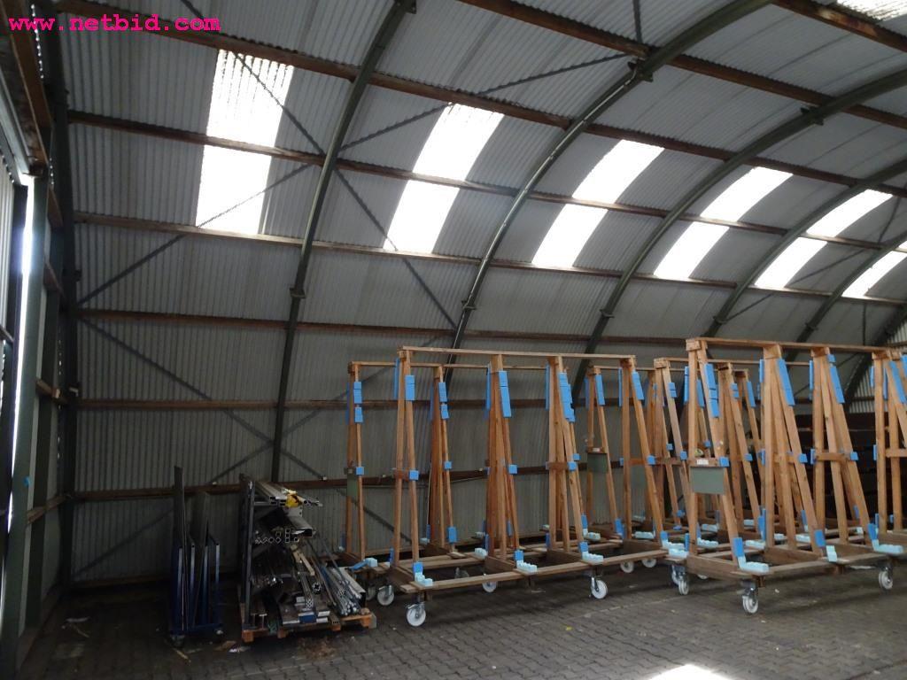 Veículos e equipamento operacional bem conservado-4