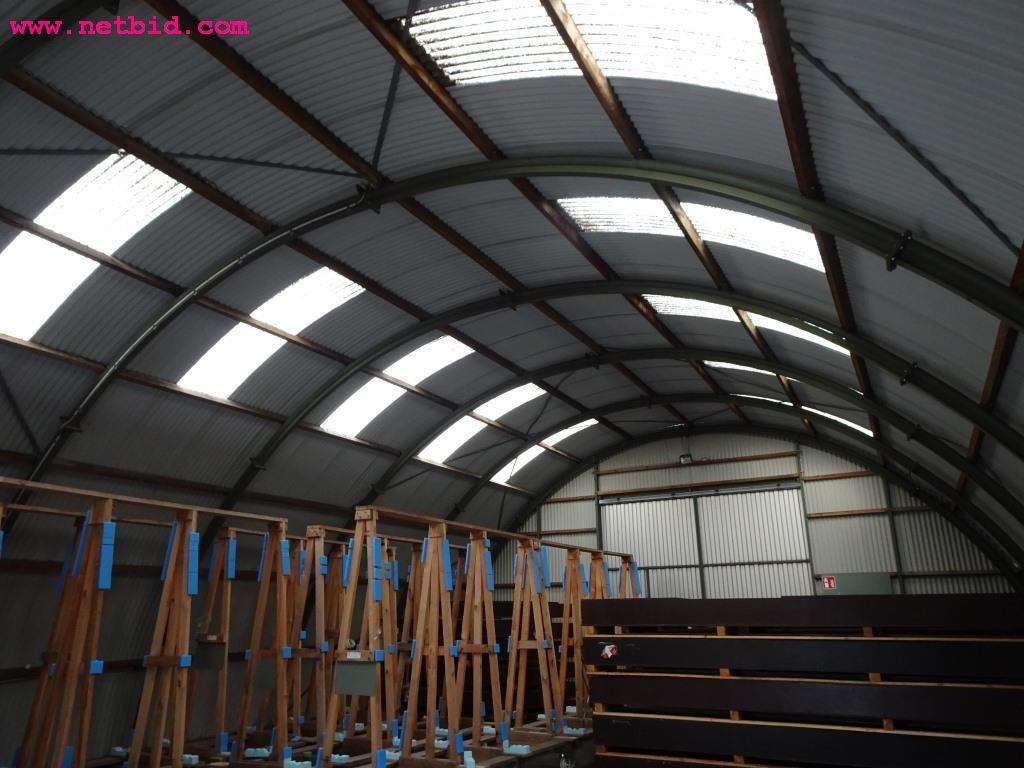 Veículos e equipamento operacional bem conservado-5