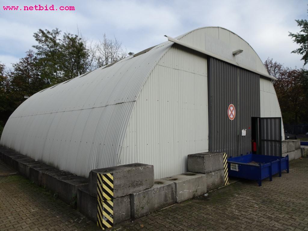 Veículos e equipamento operacional bem conservado-6