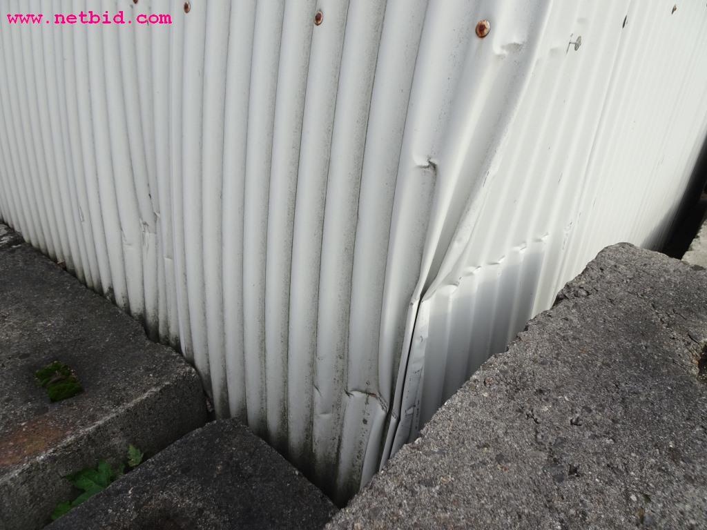 Veículos e equipamento operacional bem conservado-8