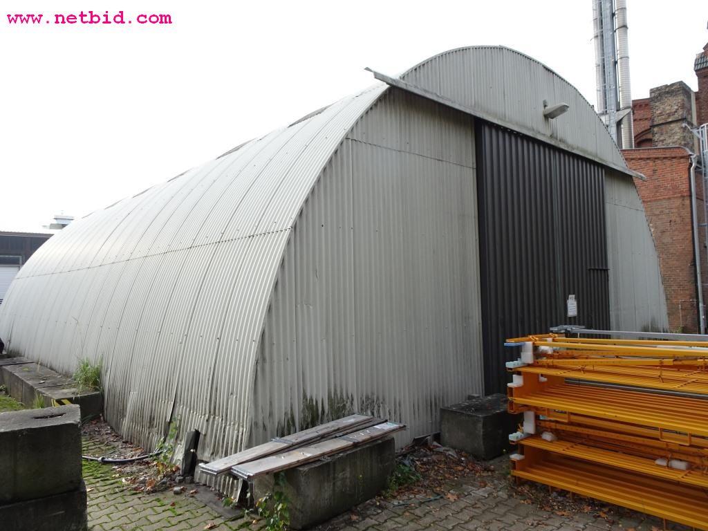 Veículos e equipamento operacional bem conservado-9