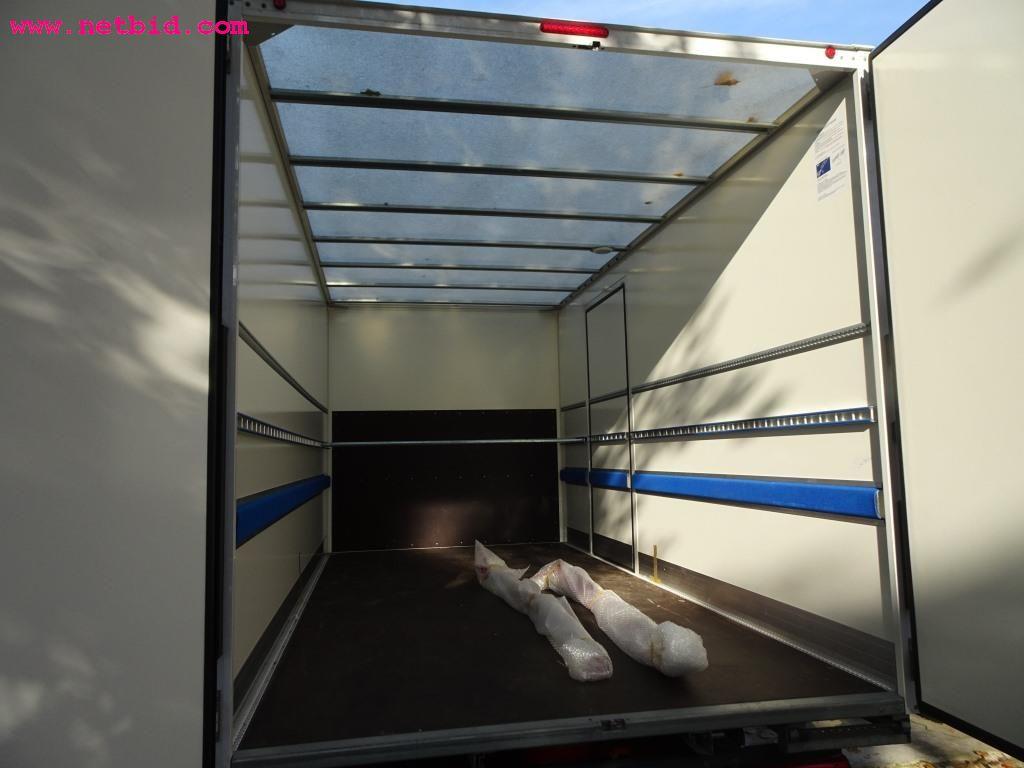 Pojazdy i dobrze utrzymany sprzęt operacyjny-3