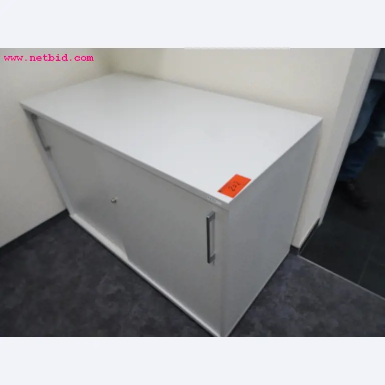 Vozidla a dobře udržované provozní vybavení-6