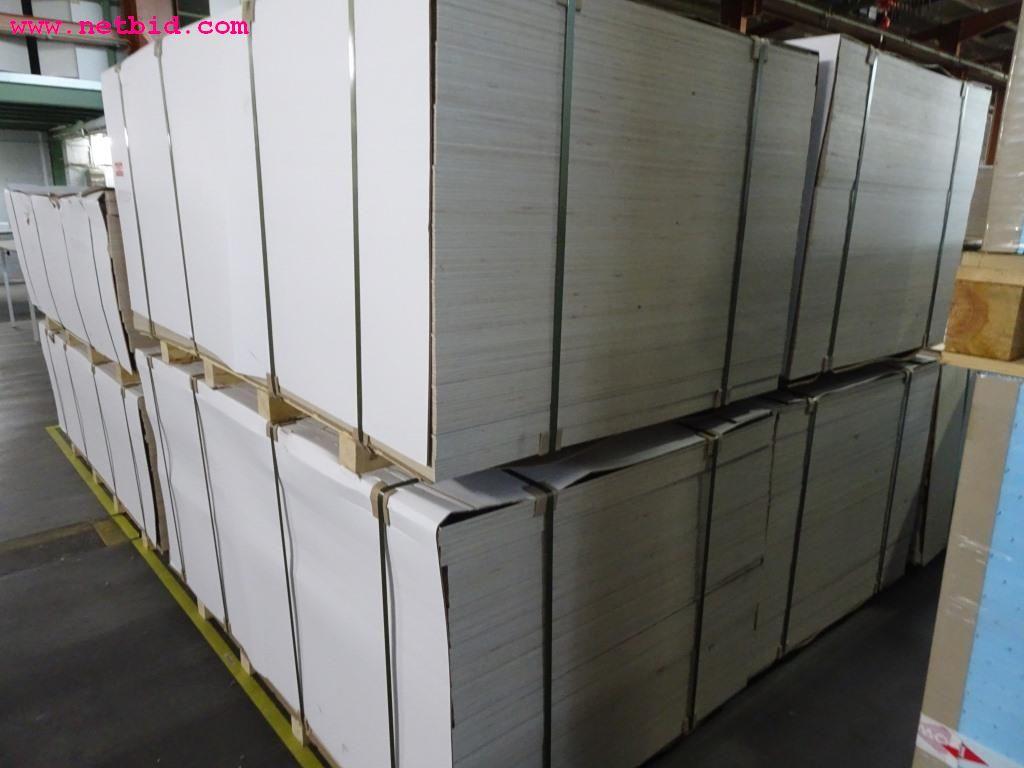 Veículos e equipamento operacional bem conservado-2