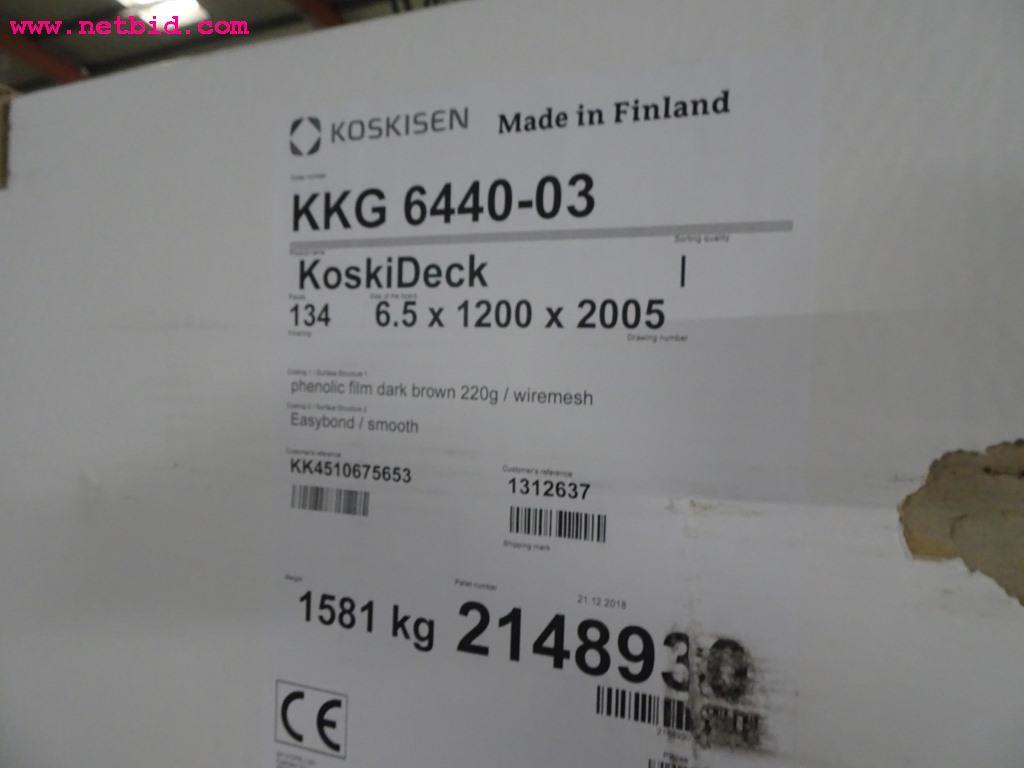 Veículos e equipamento operacional bem conservado-3