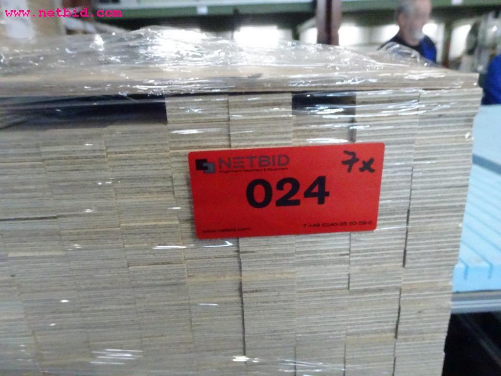 Veículos e equipamento operacional bem conservado-3