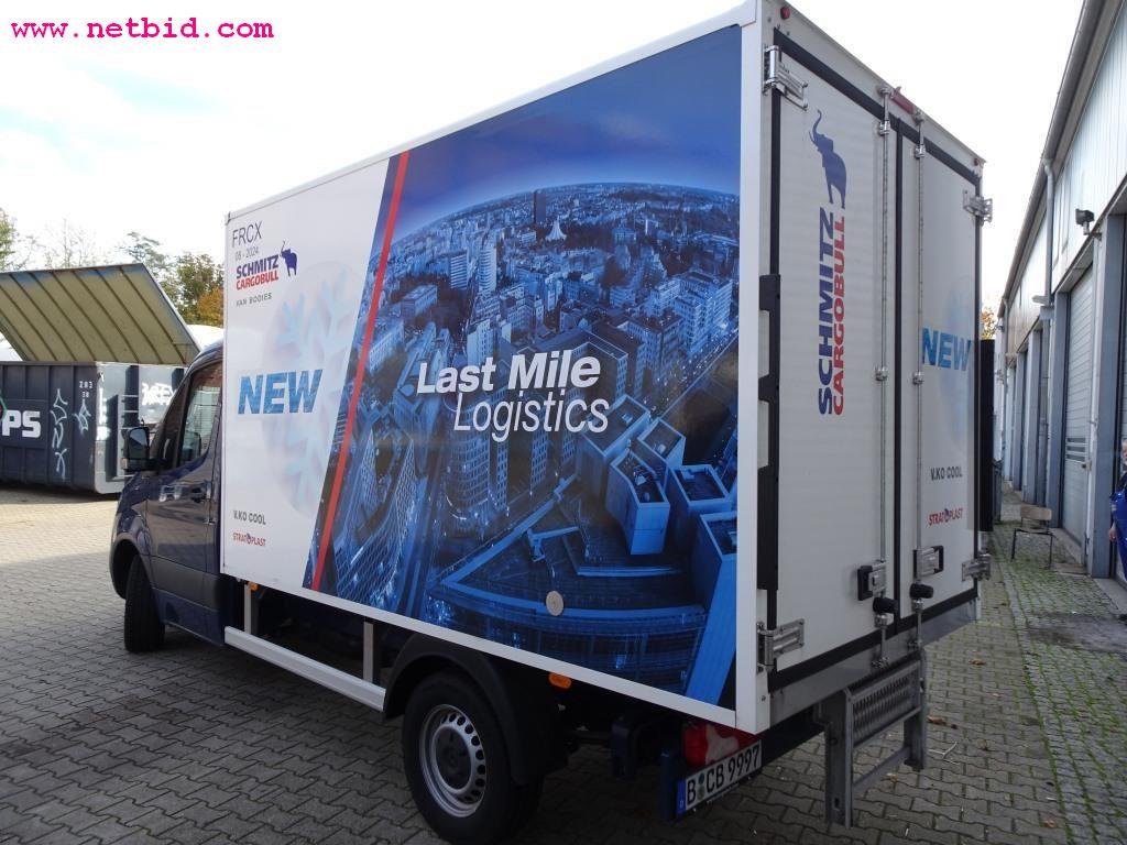 Pojazdy i dobrze utrzymany sprzęt operacyjny-2