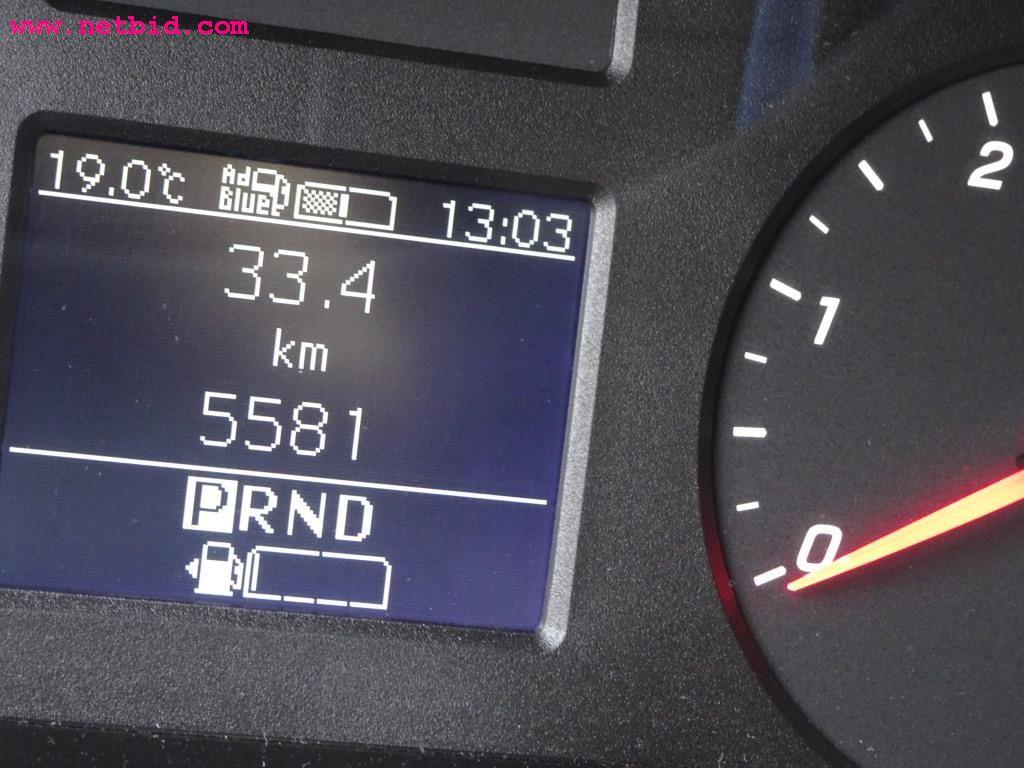 Pojazdy i dobrze utrzymany sprzęt operacyjny-6