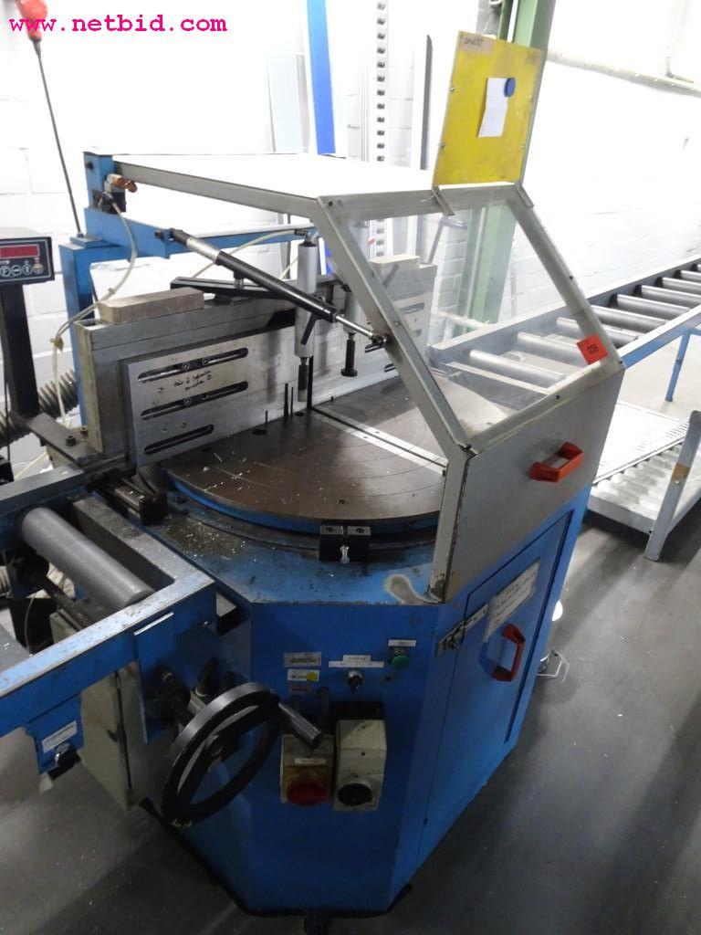 Veículos e equipamento operacional bem conservado-2