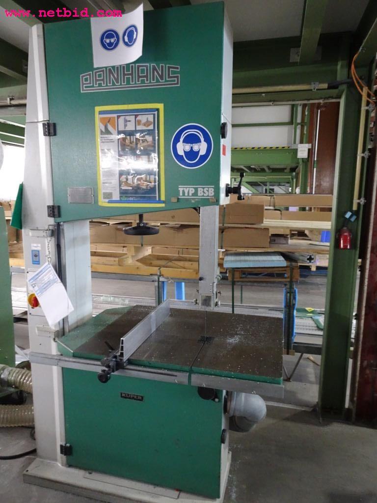 Pojazdy i dobrze utrzymany sprzęt operacyjny-1