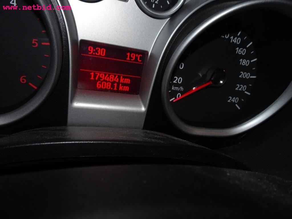 Pojazdy i dobrze utrzymany sprzęt operacyjny-11