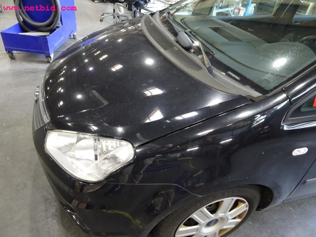 Pojazdy i dobrze utrzymany sprzęt operacyjny-4