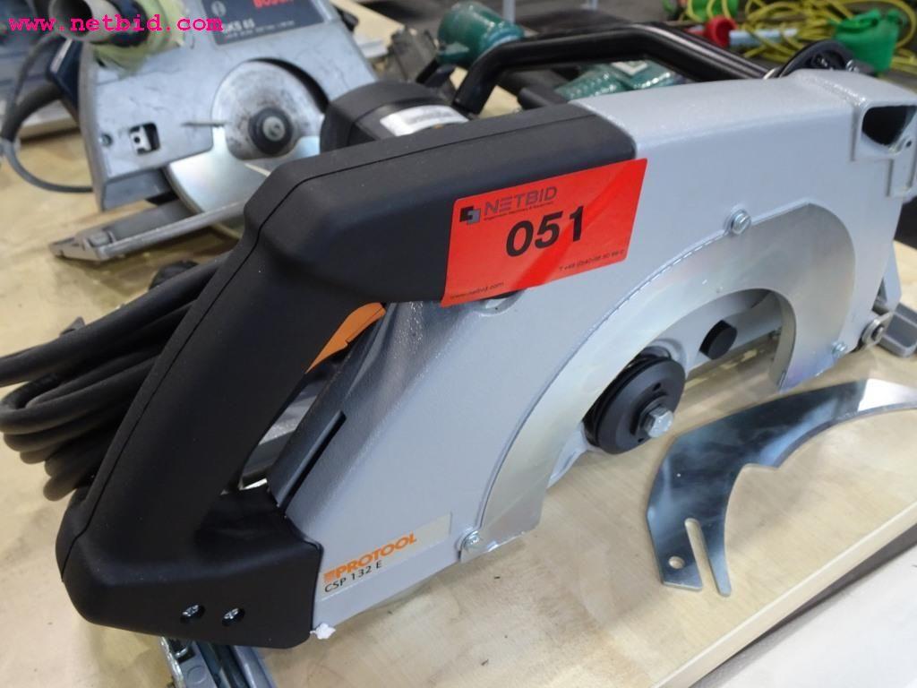 Veículos e equipamento operacional bem conservado-6