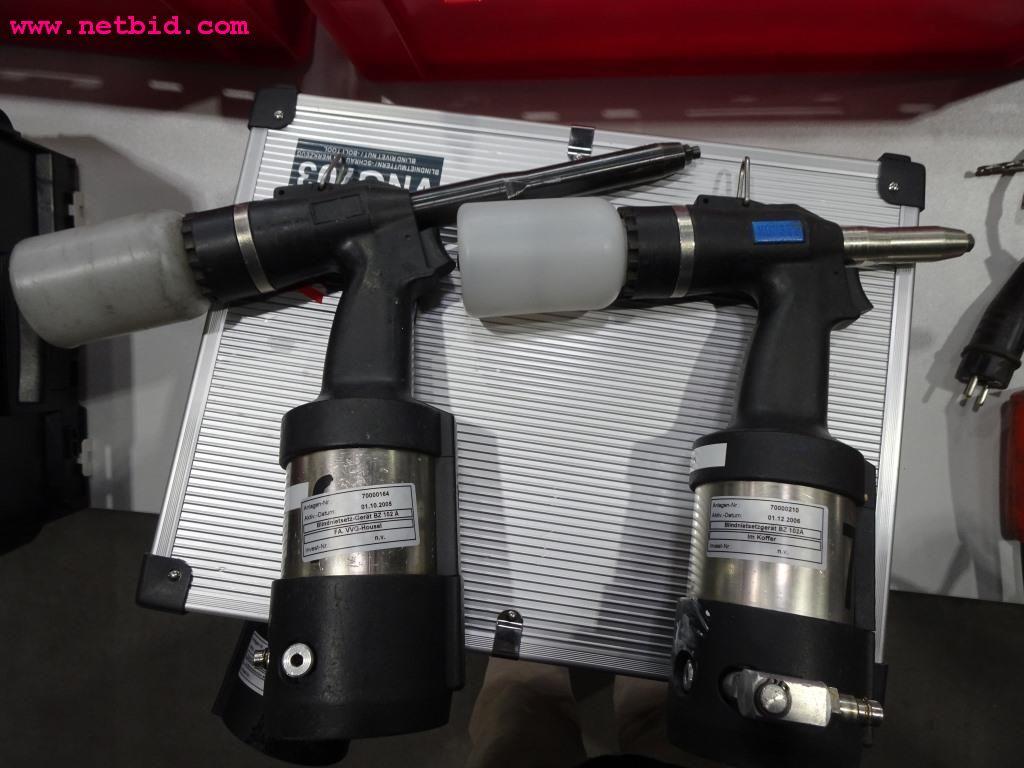 Veículos e equipamento operacional bem conservado-4