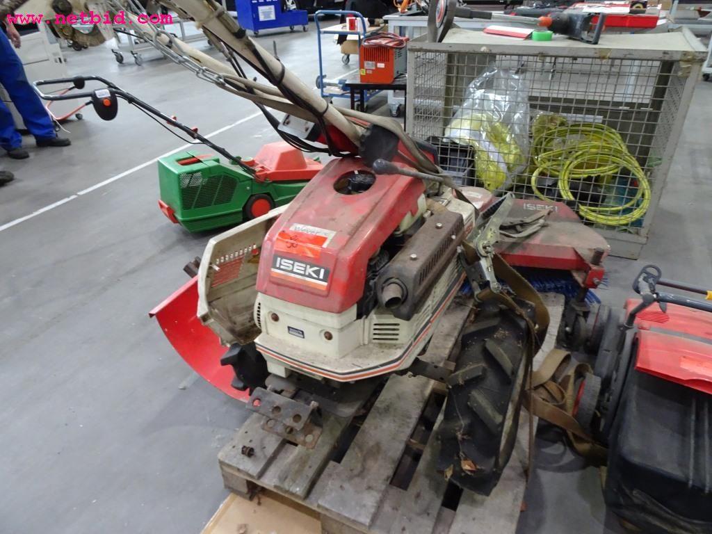 Veículos e equipamento operacional bem conservado-2