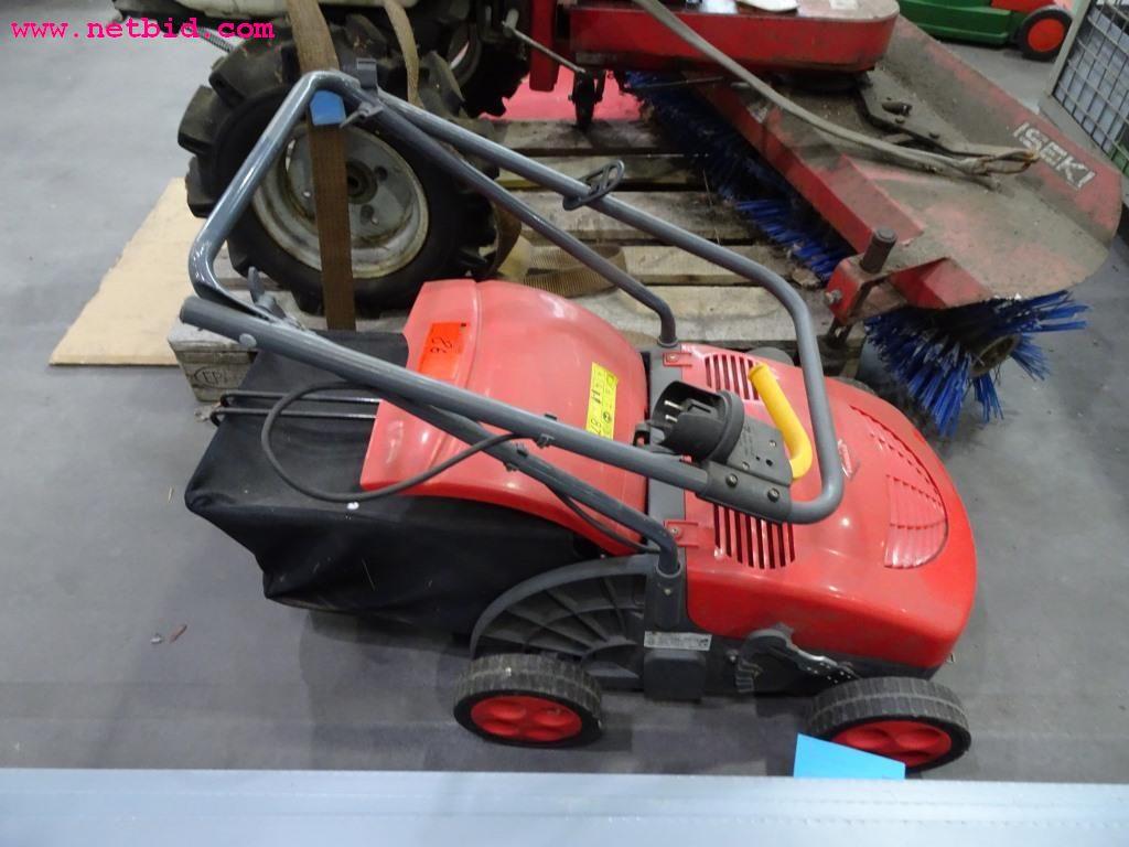 Veículos e equipamento operacional bem conservado-6