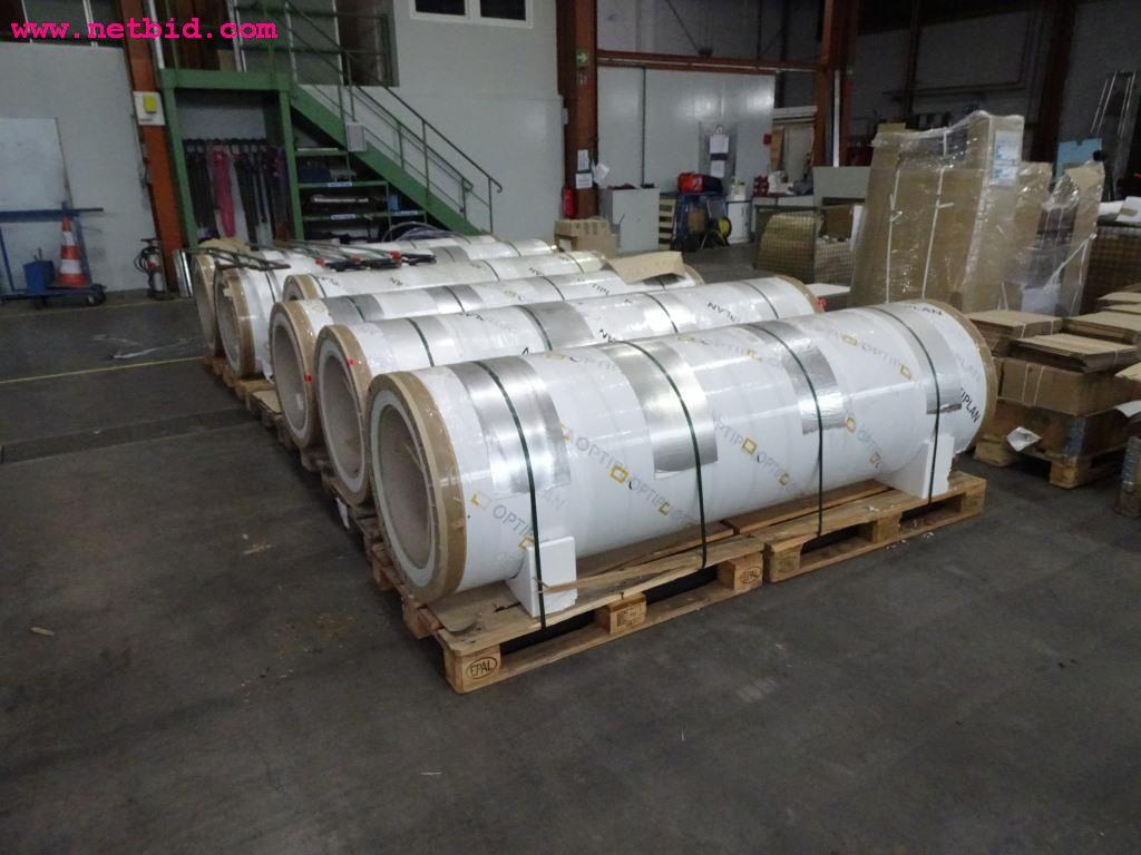 Veículos e equipamento operacional bem conservado-2