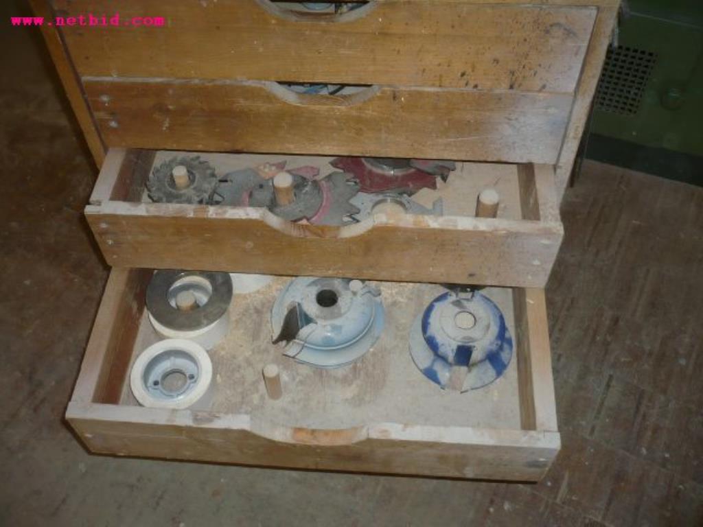 Holzbearbeitungs- und Nagelmaschinen sowie Betriebsausstattung -5