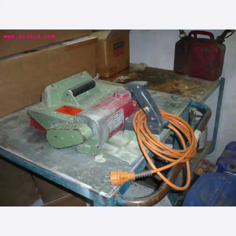 Holzbearbeitungs- und Nagelmaschinen sowie Betriebsausstattung -1