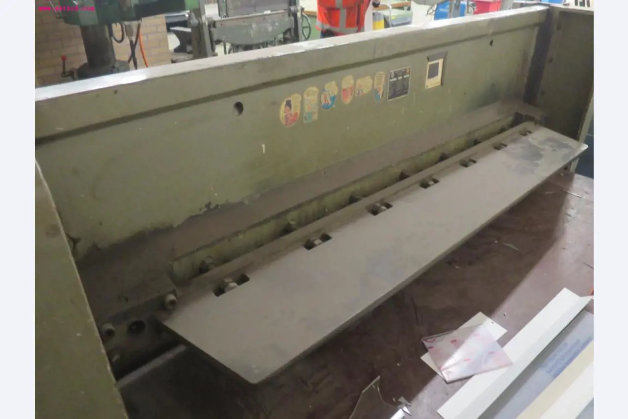 Máquinas de impressão e linhas de acabamento - 2º leilão-2