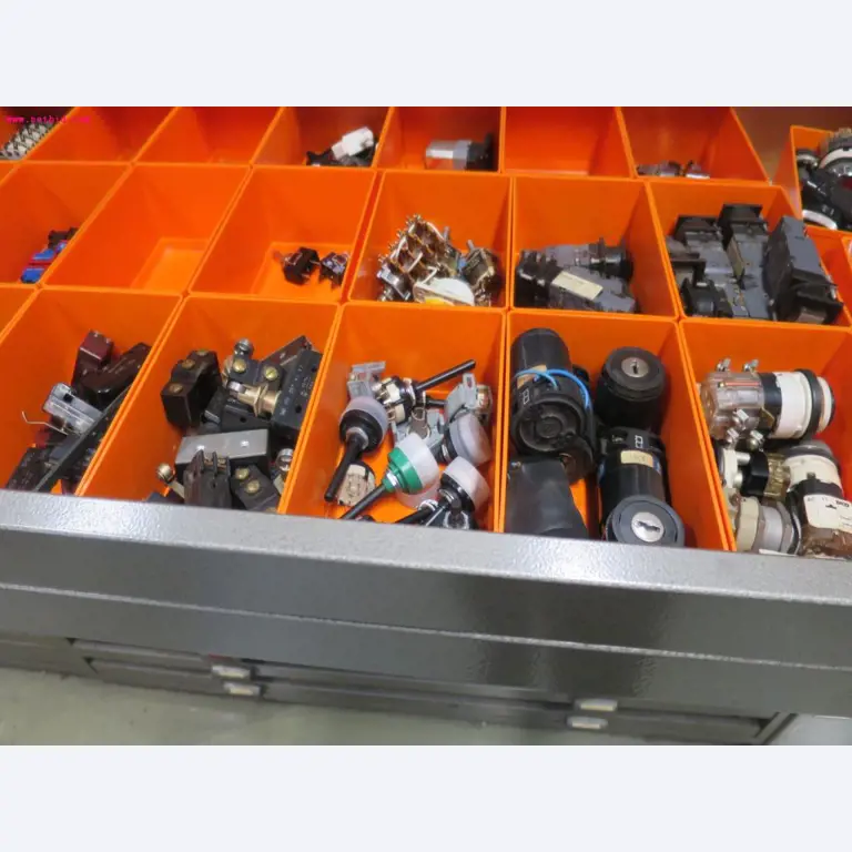 Máquinas de impressão e linhas de acabamento - 2º leilão-2