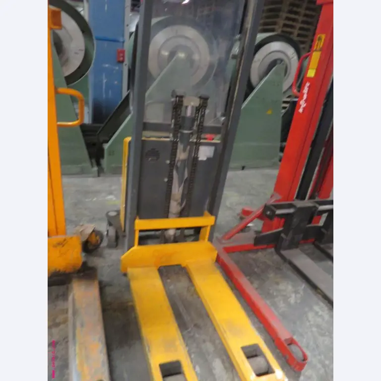 Máquinas de impressão e linhas de acabamento - 2º leilão-3